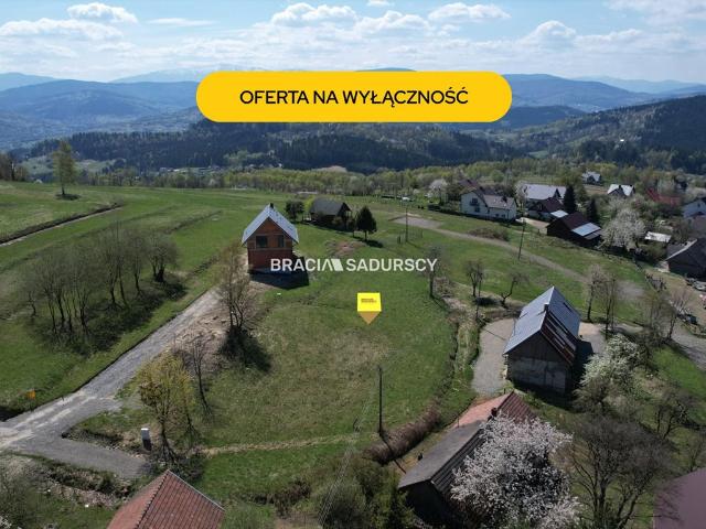 Widokowa działka w Krzeszowie z dostępem do lasu i szlaków