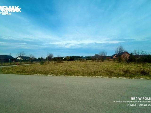 Wiejska 930 m², Czarków