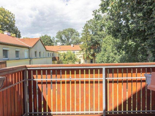 Wien Grenze + Helle, gemütliche 3 Zimmer + mit 36 m² Wohnküche und 7,8 m² Balkon + grüner Innenhof, hell, ruhig, 1. OG, Dachgeschoss, D