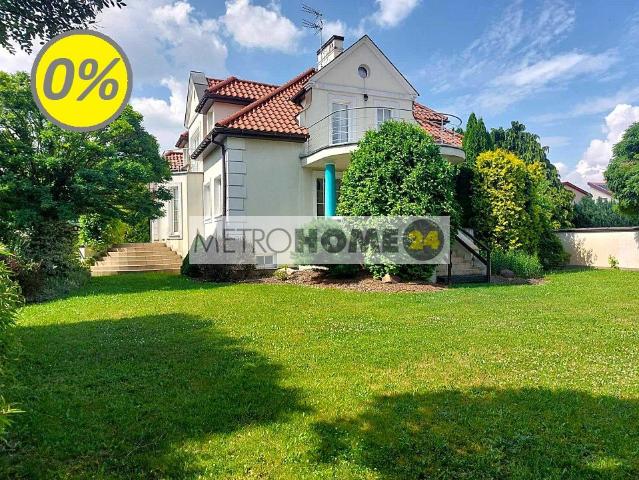 Wilanów, dom 587 m² z niezależnymi częściami, wynajem do 2030