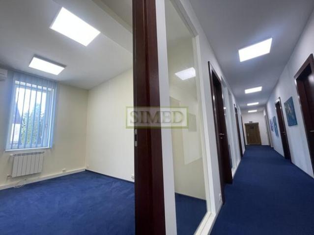 Wysoki standard,recepcja,dostęp24h,parking,ochrona