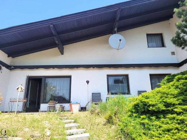 Willkommen in einem Zuhause, das mit jeder Ecke Wärme und Geborgenheit verspricht