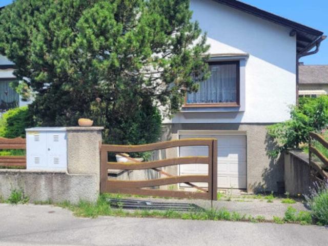 Willkommen in einem Zuhause, das mit jeder Ecke Wärme und Geborgenheit verspricht