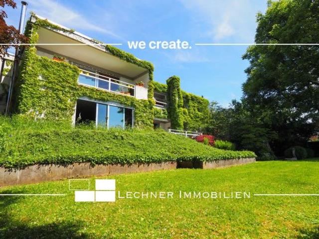#willkommendaheim | Einzigartiger Zweifamilien Bungalow mit Parkgarten und Ausblick