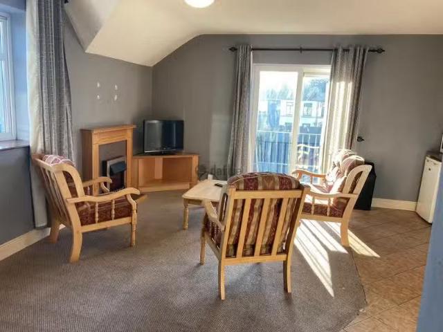 Williams Court Lstowel, Listowel, Co. Kerry is for rent