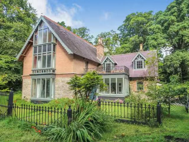 Willow Lodge, Lords Avenue, Lough Rinn, Mohill, Co. Leitrim