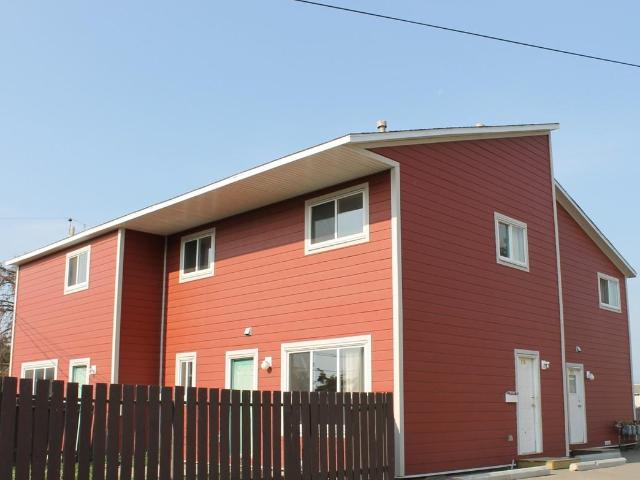 Willowbrook Townhomes 3 Bedroom Apartment for Rent at 1700 Willowbrook Cres, Dawson Creek, BC V1G 2P9