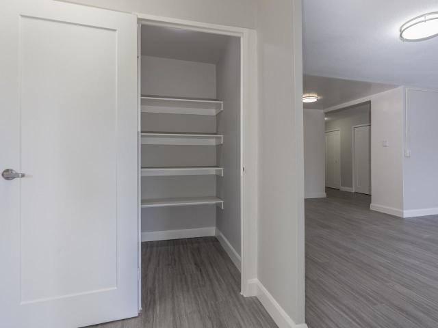 Willowdale Apartments 1 Bedroom Apartment for Rent at 325 Willowdale Cres, Sarnia, ON N7T 7R2 Central City