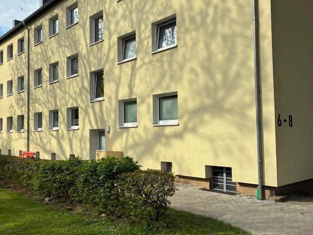 Wir renovieren für Sie! 3 Zimmer Wohnung mit Garten und Balkon im modernisierten Objekt!