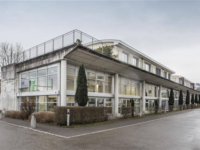 Wir vermieten einen Büroraum in Regensdorf