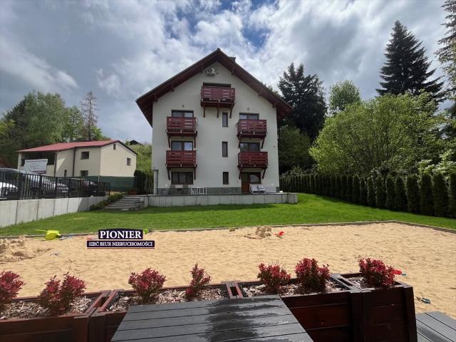 Wisła, 320 m² apartamenty i budynek do adaptacji