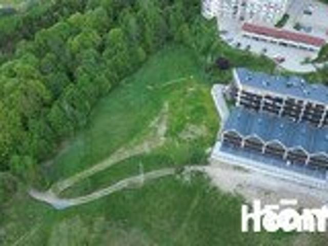 Działka inwestycyjna z panoramicznym widokiem na Beskidy