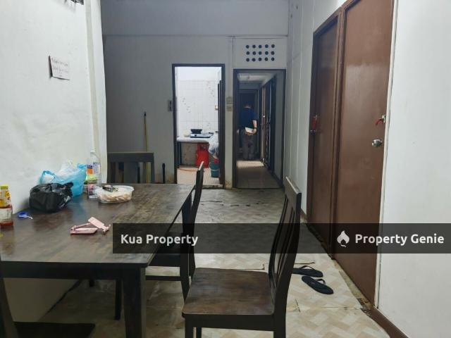 Wisma Phoenix Apartment Second Floor For Sale! Located at Song Thian Cheok, Ban Hock Road