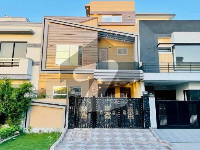 With Basement 5 Marla Brand New House For RENT in DHA 9 TOWN