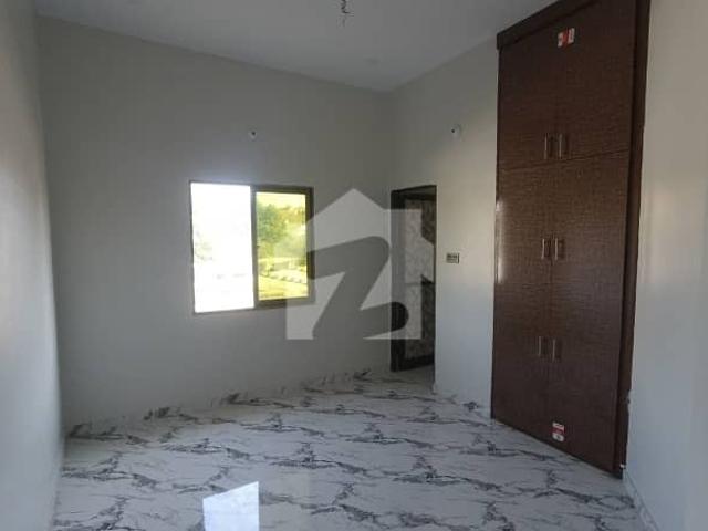 With Roof Leased 2 Bed DD Portion For Sale