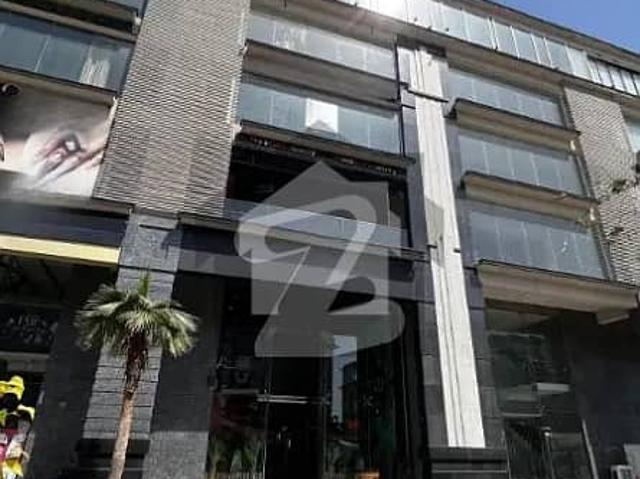 With 16 Lac Per Month Reantal Income 8 Marla Fairways Commercial Building Available for Sale DHA Raya Lahore