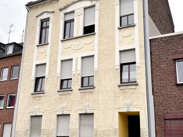 Wo Geschichte wohnen will bezauberndes Mehrfamilienhaus mit Jugendstil Fassade