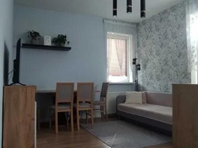 Wołomiński, Ząbki, Powstańców