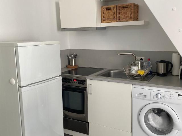 Wonderful and great Remise in the backyard in popular and safe area, Berlin Amsterdam Apartments for Rent