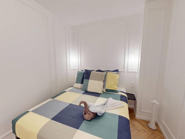 Wonderful Etienne Marcel Appartement 3 Separated bedrooms, Paris Amsterdam Apartments for Rent