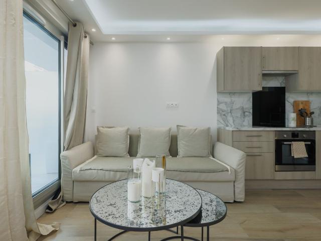 Wonderful flat near Eiffel Tower, Paris Amsterdam Apartments for Rent