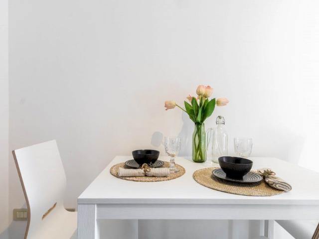 Single room in Via Luciano Zuccoli