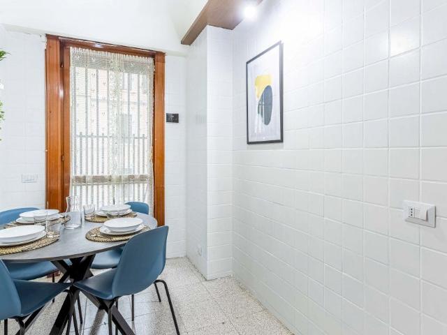 Single room in Via Coluccio Salutati