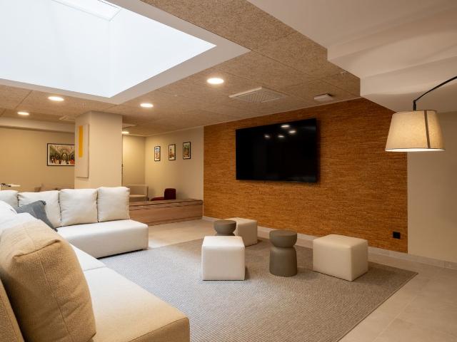 Wonderful suite in vibrant neighborhood, Madrid Amsterdam Apartments for Rent