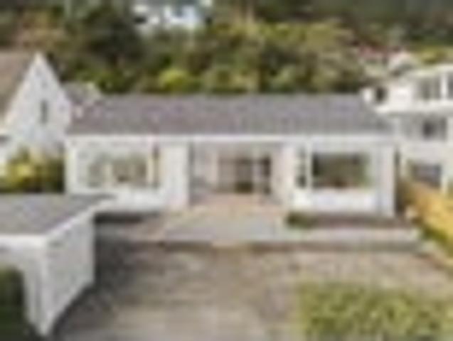 Wonderful Waterfront Single Level & Easy Care