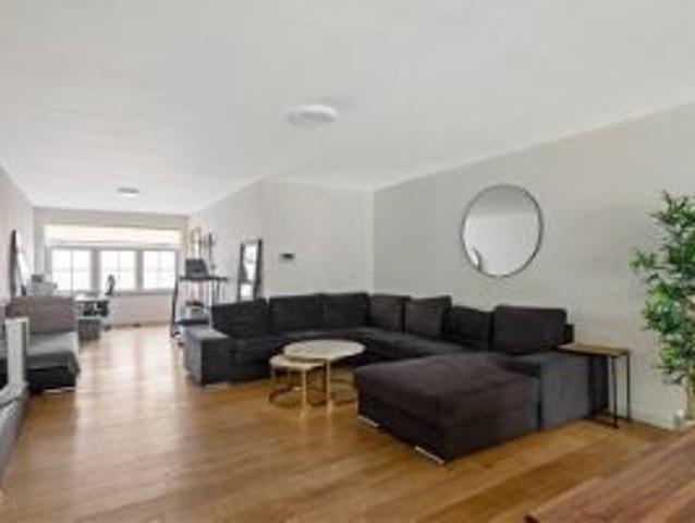 Woning:4 slk. op zuid perceel