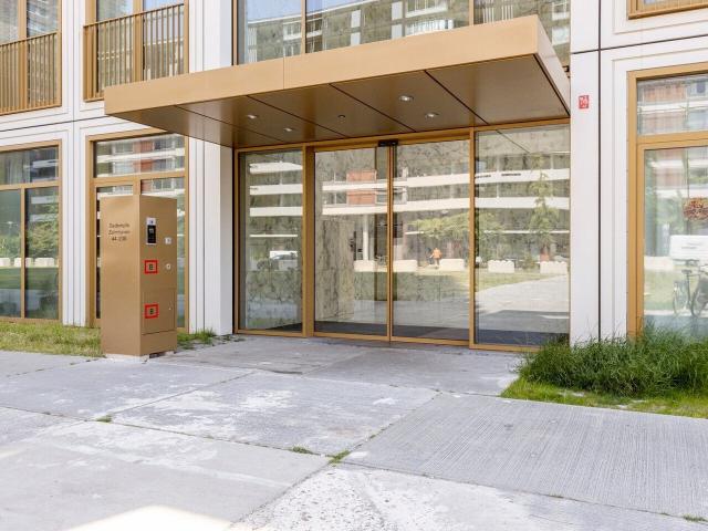 Woning aan de Gedempte Zalmhaven te Rotterdam