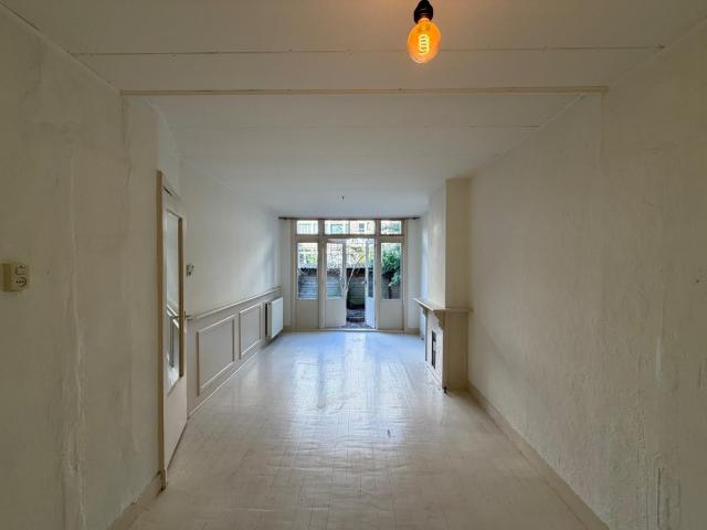 Woning aan de Groen van Prinstererstraat te Rotterdam