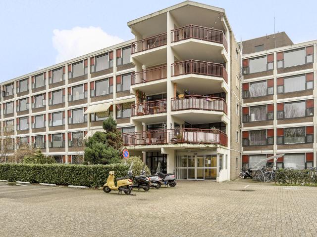 Woning aan de Lunaweg te Duivendrecht