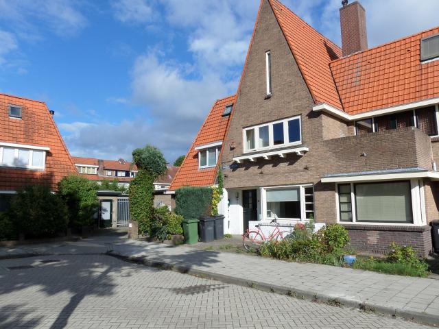 Woning aan de Pastoor van Arsplein te Eindhoven