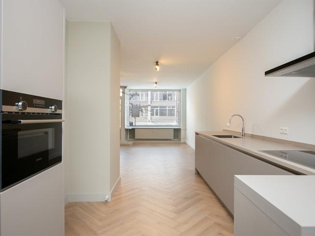 Woning aan de Van Bijlandtplaats te Rotterdam