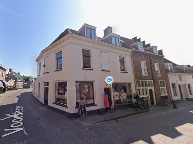 Woning aan de Voorstraat te Vianen