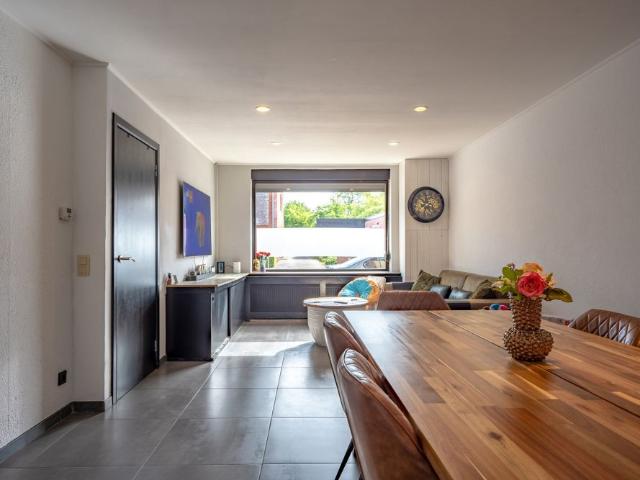 Woning in het centrum van Putte Kapellen met tuin en garage!