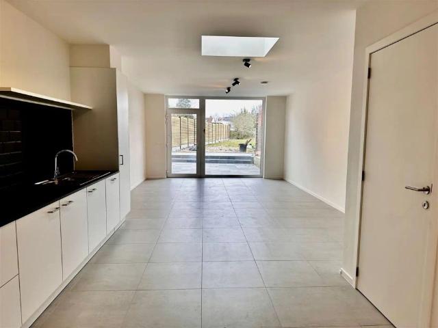 Woning met grote tuin te huur in Bevere