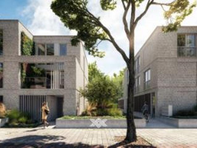 Woning met vier slaapkamers, zonneterras en tuin
