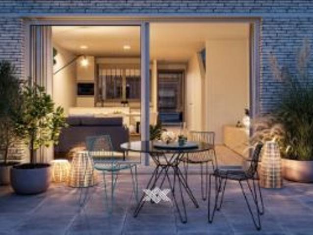 Woning met vier slaapkamers, zonneterras en tuin