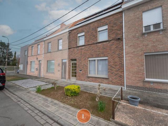 Woning met 2 slaapkamer en tuin op 'Ons Dorp' !