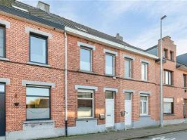 Woning met 4 slaapkamers en tuin