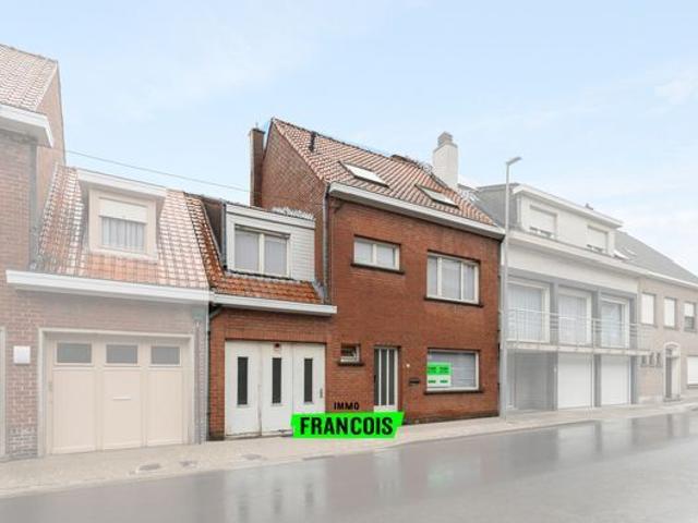 Woning met 4 slaapkamers te Izegem