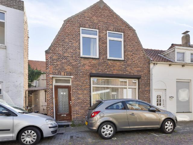 Woning te koop: Tholensstraat 147 4 AP Terneuzen Vastgoed Nederland