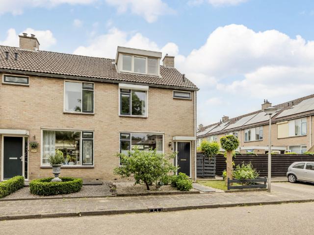 Woning te koop: Trasmolen 2 2995CD Heerjansdam Vastgoed Nederland