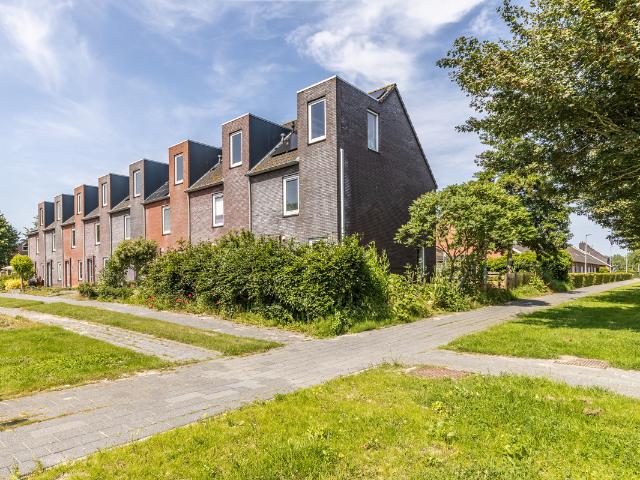 Woning te koop: Uitwierderweg 155 9 GM Delfzijl Vastgoed Nederland