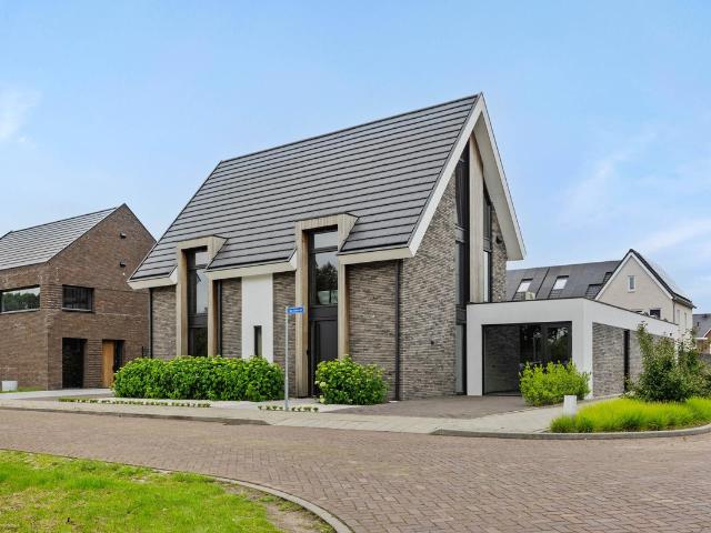 Woning te koop: Van Uden erf 14 5384TR Heesch Vastgoed Nederland