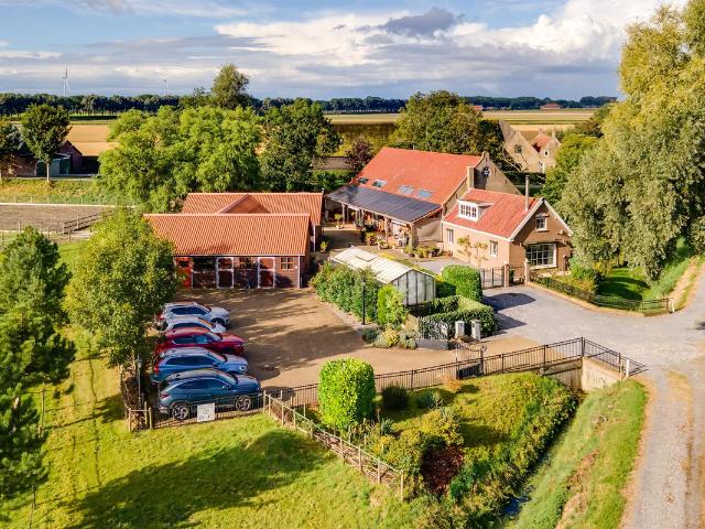 Woning te koop: Varkensdijk 1 3291LP Strijen Vastgoed Nederland