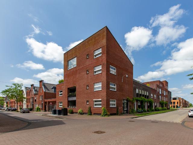 Woning te koop: Veluwemeer 211 3 JE Woerden Vastgoed Nederland