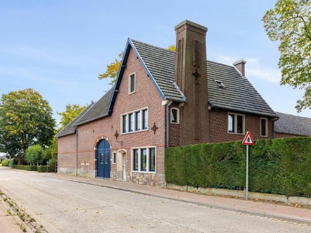 Woning te koop voor 1450000 euro met 4 slaapkamers